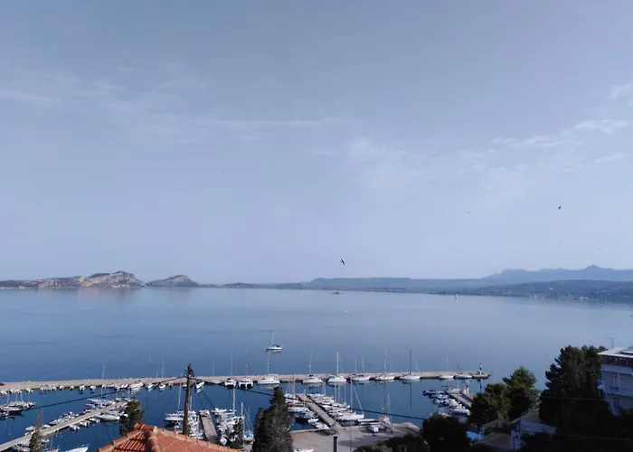 Bay Blue Apartman Pülosz