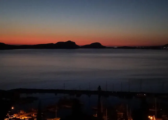 Bay Blue Apartment *